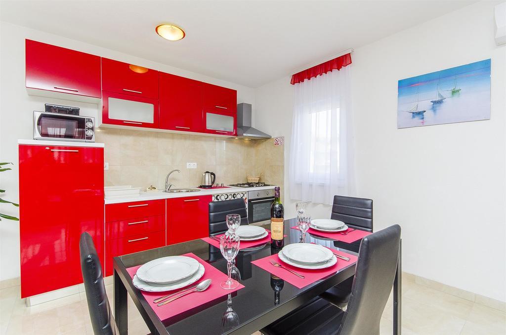 Apartments Branka Trogir Eksteriør billede