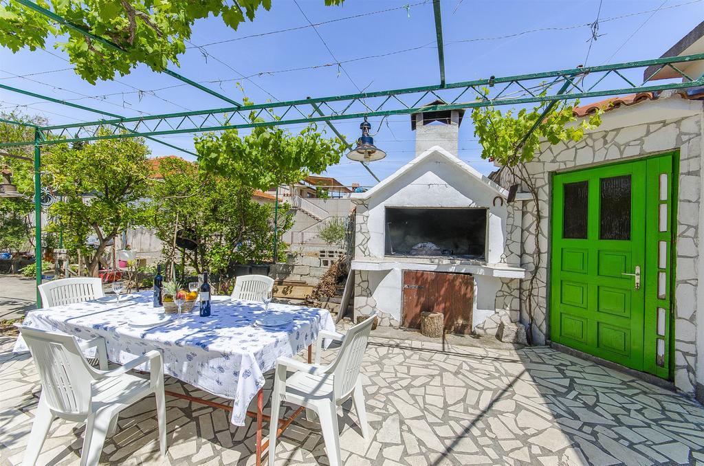 Apartments Branka Trogir Eksteriør billede