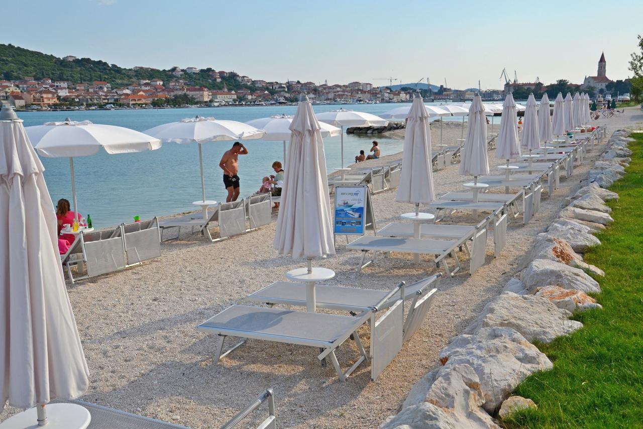 Apartments Branka Trogir Eksteriør billede