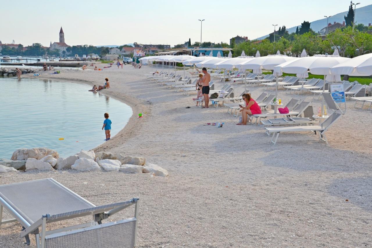 Apartments Branka Trogir Eksteriør billede