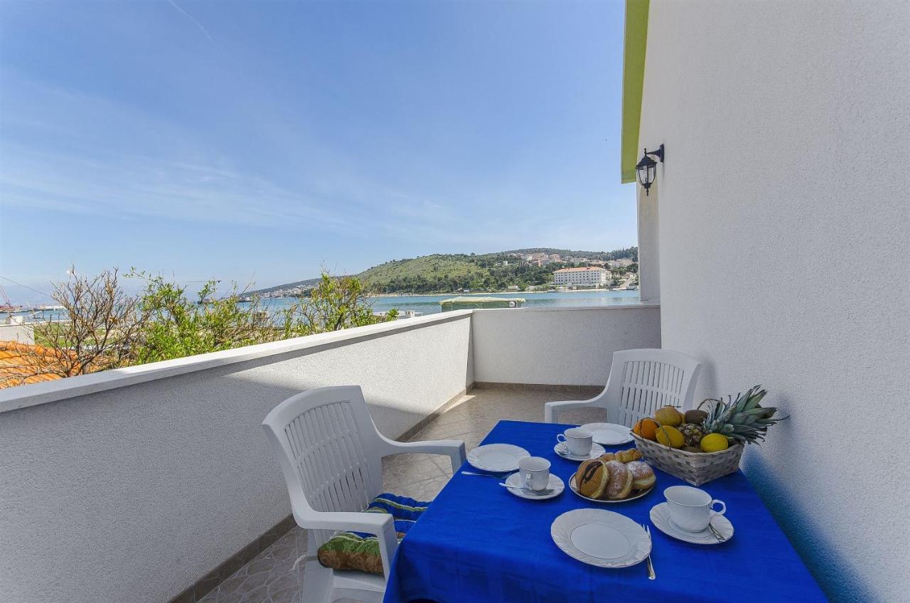 Apartments Branka Trogir Eksteriør billede